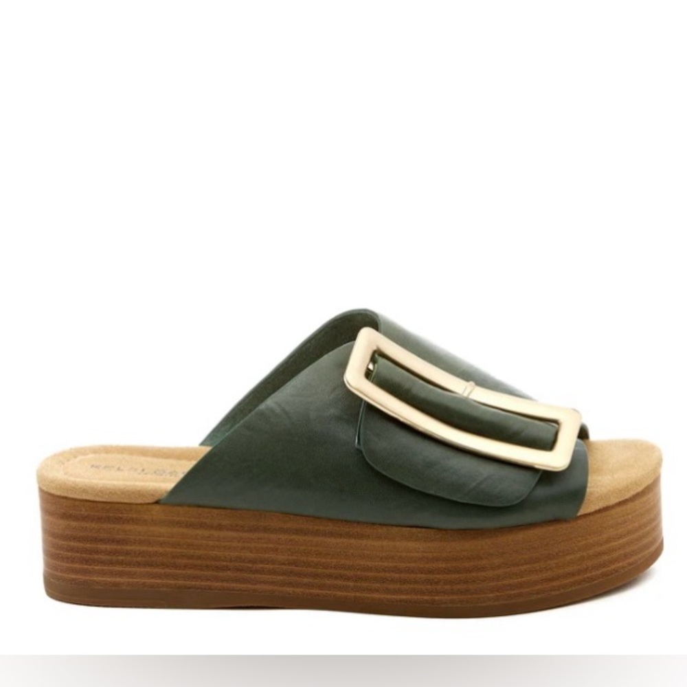 Kelsi Dagger platform sandals never worn